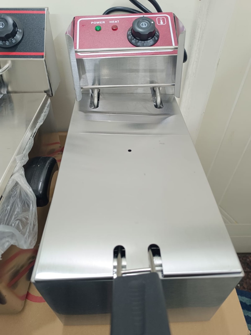 A|E Commercial Electric Deep Fryer 6L Single Tank 4L Usable